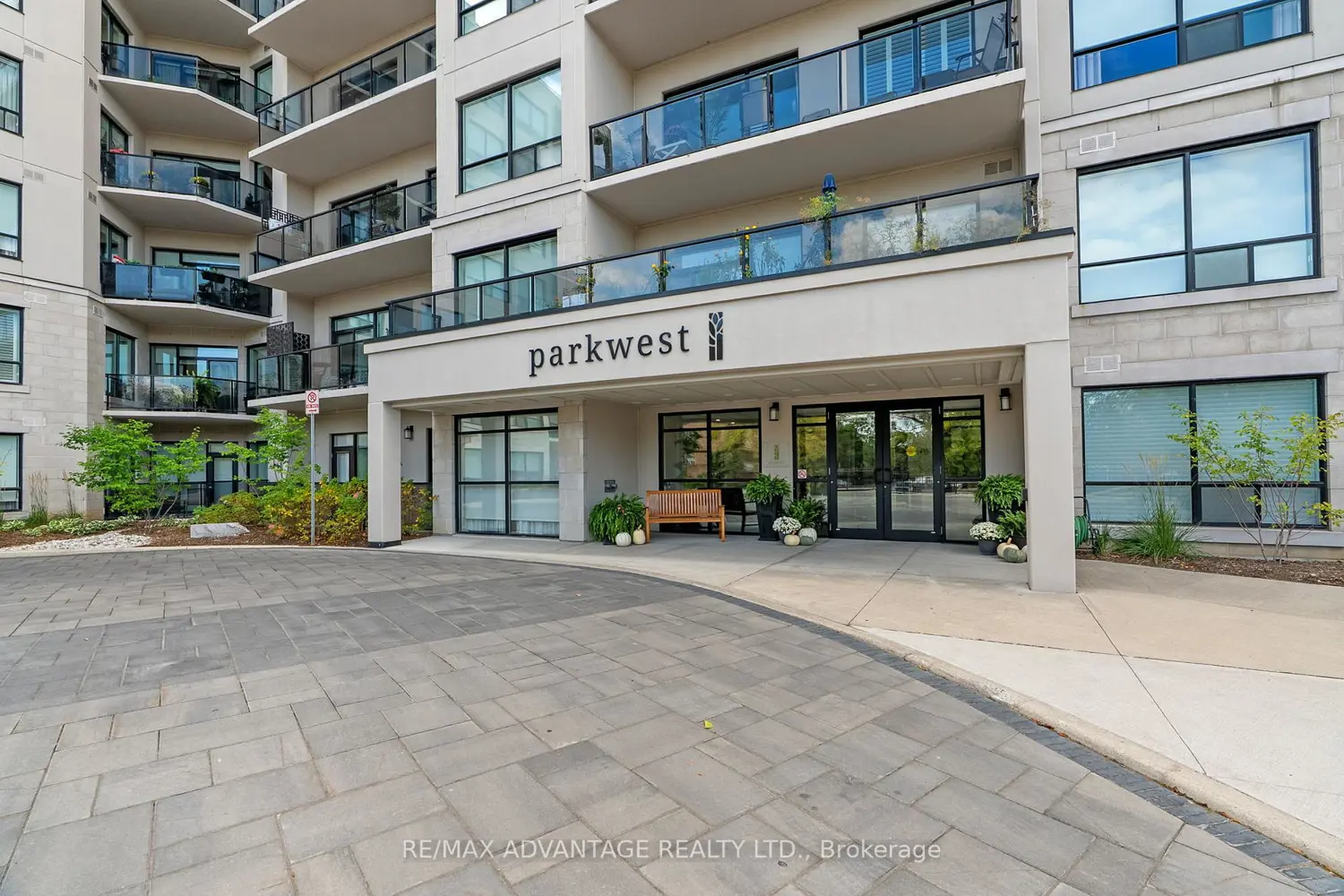 1200 Commissioners Road 118