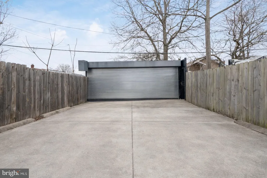 50 53rd Street SE, Washington, DC 20019