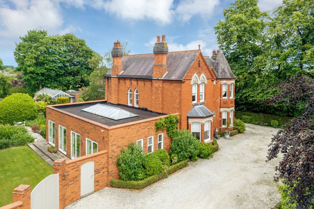 5 bed detached house for saleBeech House, Burton Road, Ashby-De-La-Zouch LE65