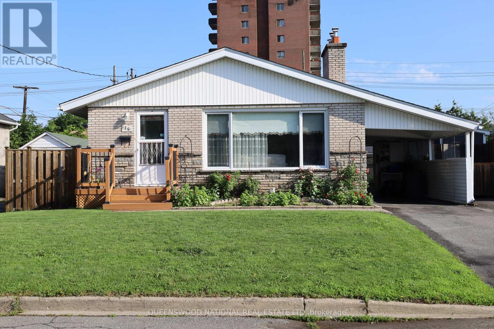 1261 Brookline Avenue, Ottawa, ON, K1V6S4