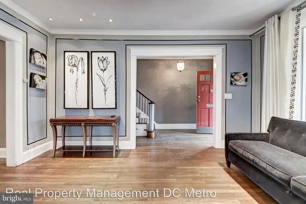 2116 37th Street NW, Washington, DC 20007 photo 3