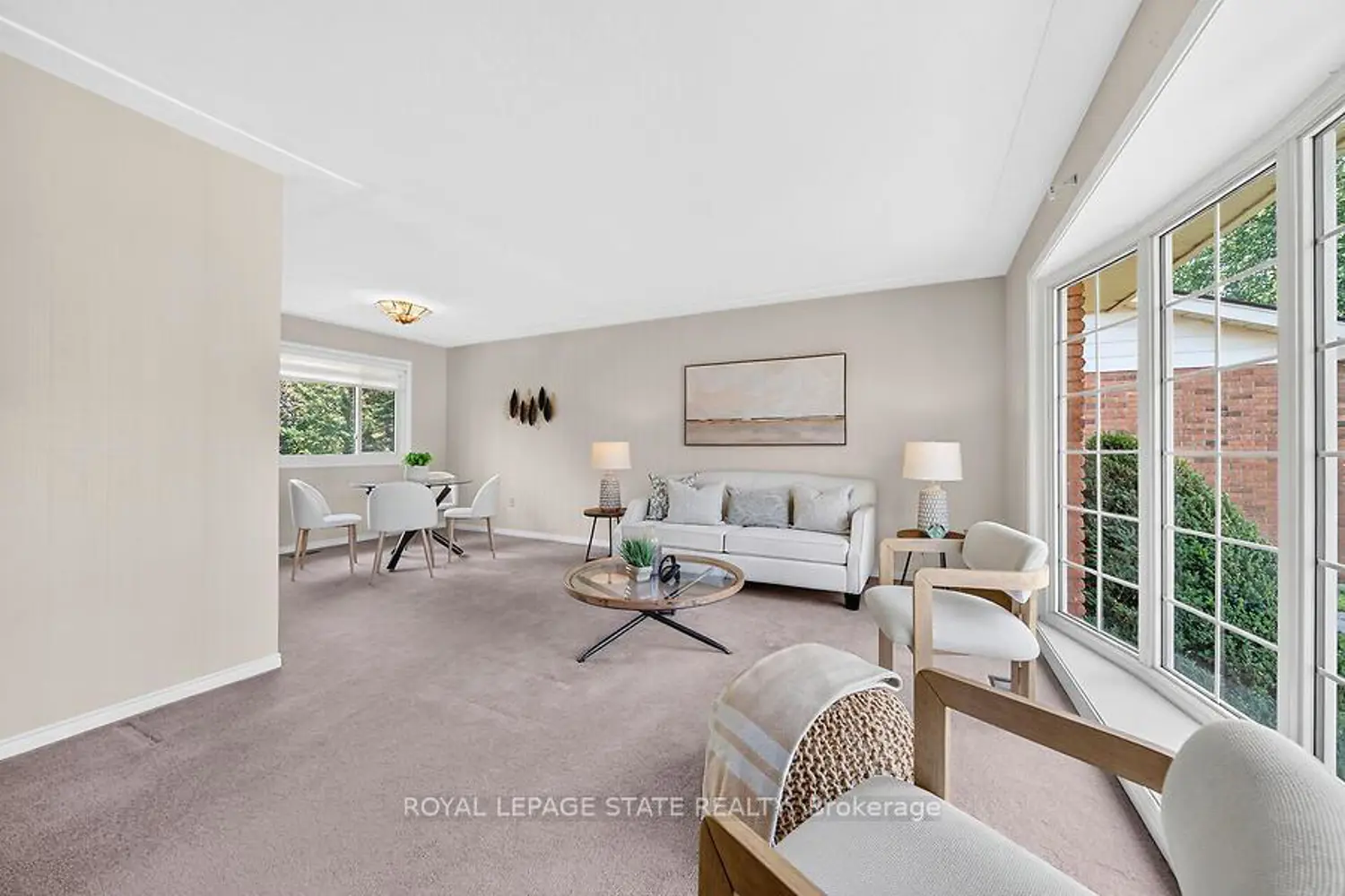 7 Elizabeth Court photo 3