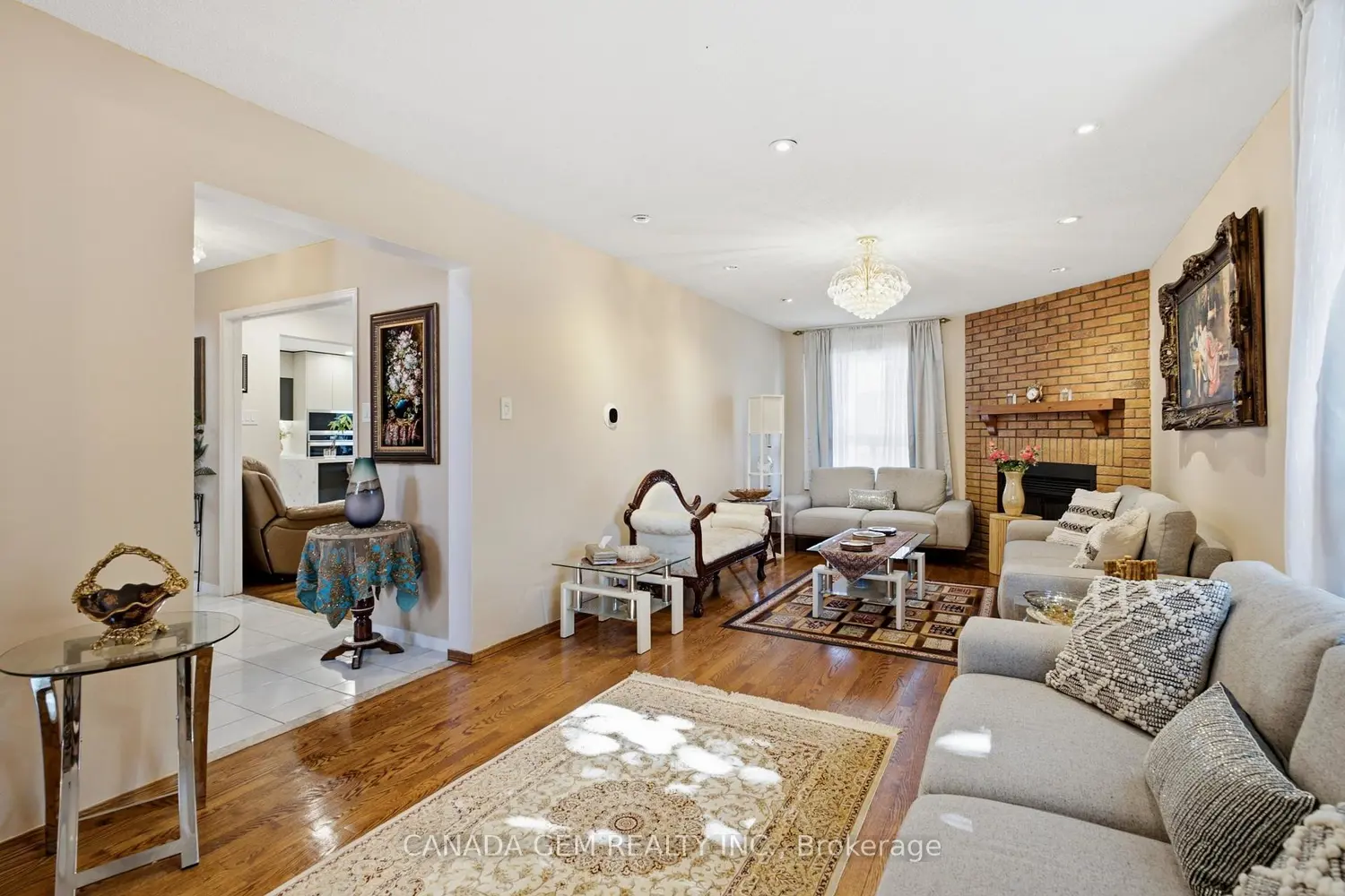 82 Justus Drive photo 4