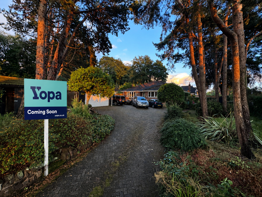 4 bed bungalow for saleWoodfall Lane, Neston CH64