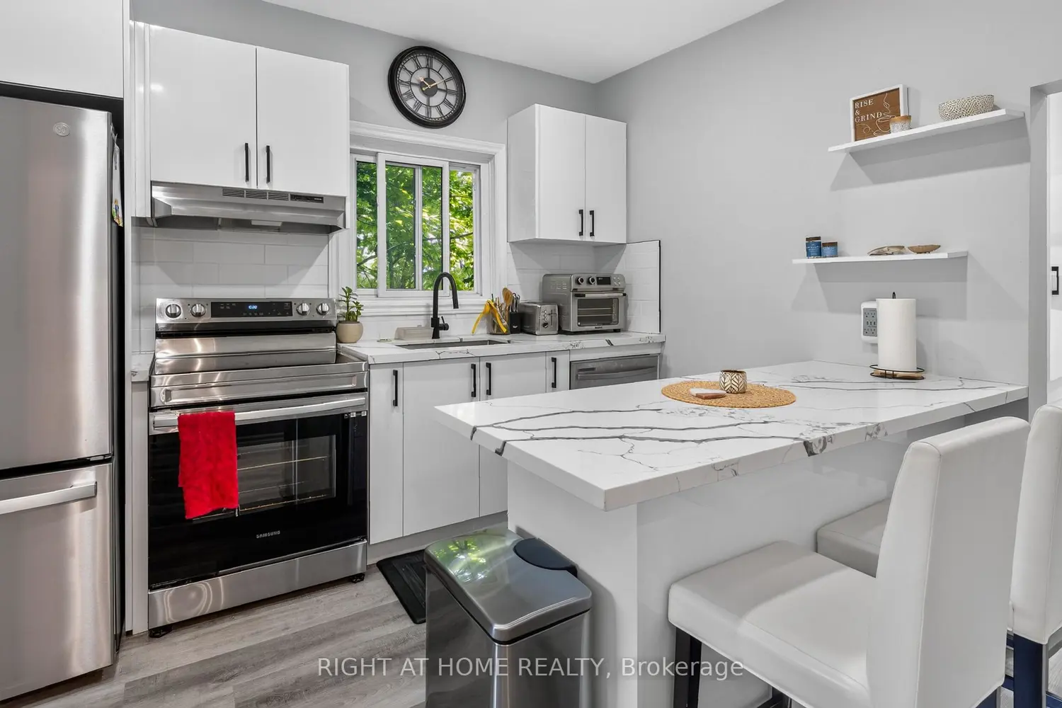 77 Pearl Street photo 4