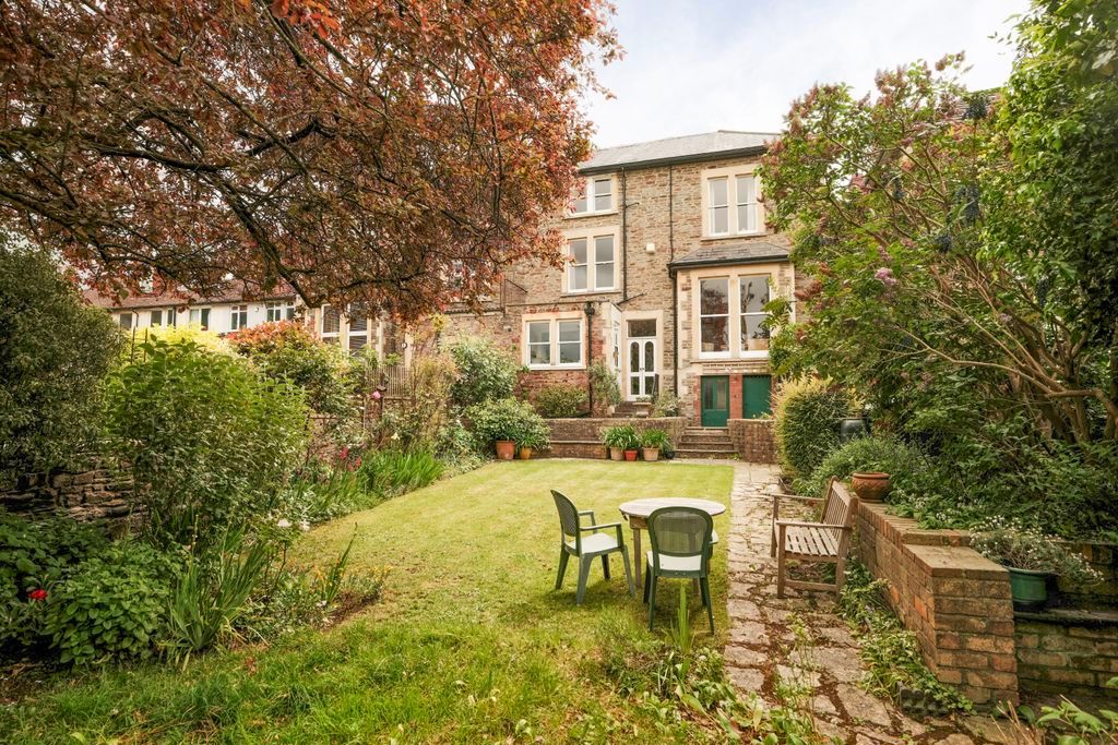 7 bed semi-detached house for saleCotham Lawn Road, Cotham, Bristol BS6