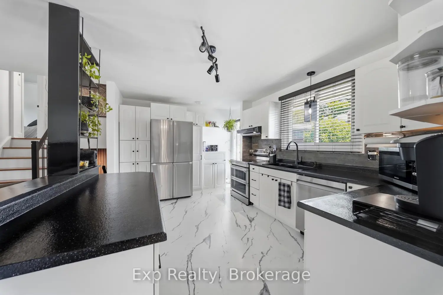 70 Tripp Boulevard photo 5