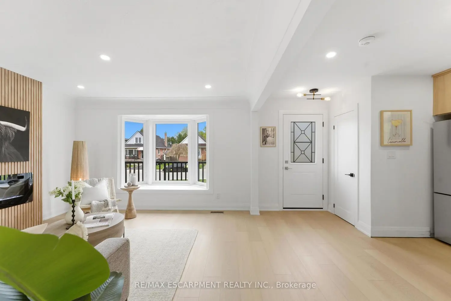 374 East 13Th Street photo 4
