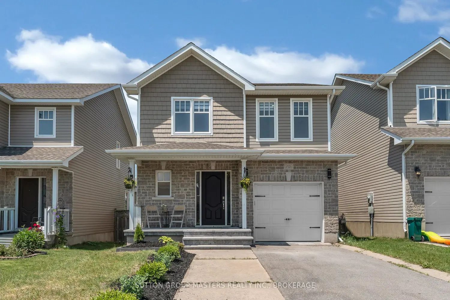 1521 Crimson Crescent