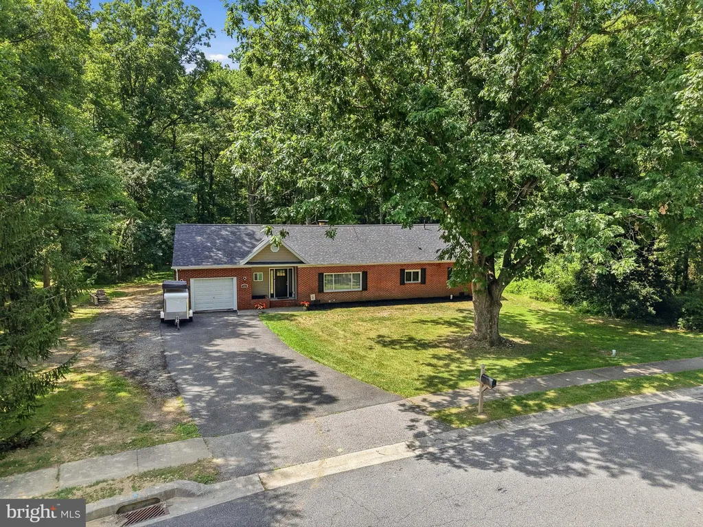 101 McCormick Boulevard, Newark, DE 19702 photo 3