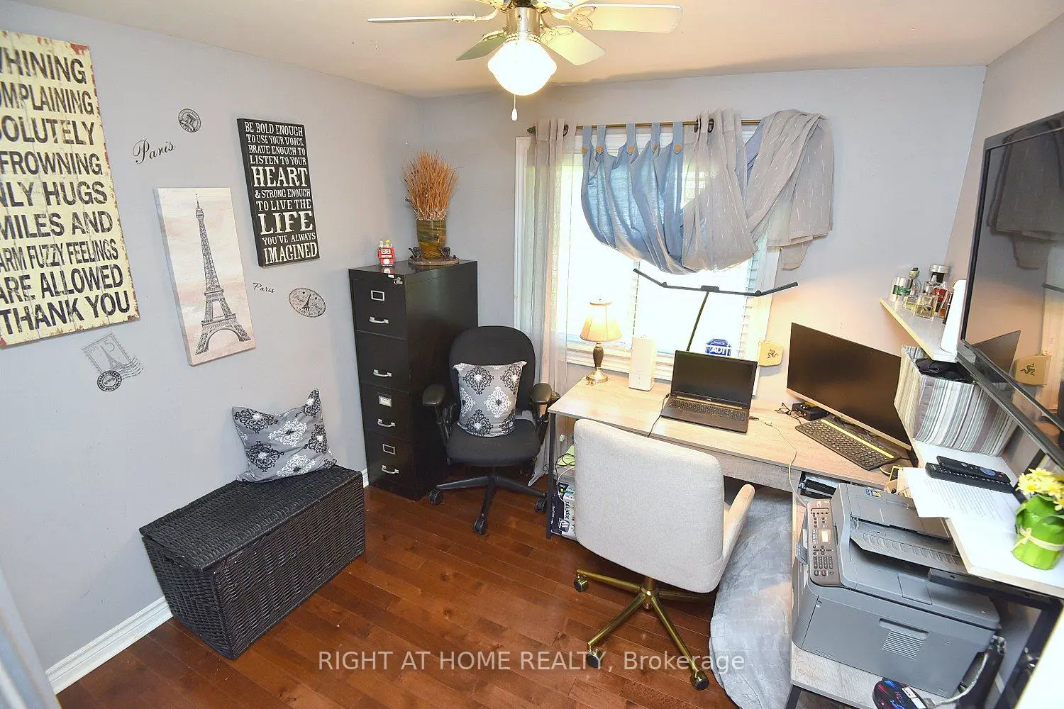 18 Dennis Avenue photo 4