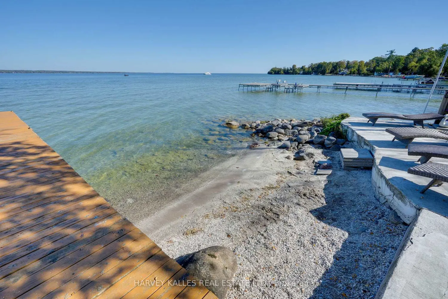 72 Lakeside Drive photo 3