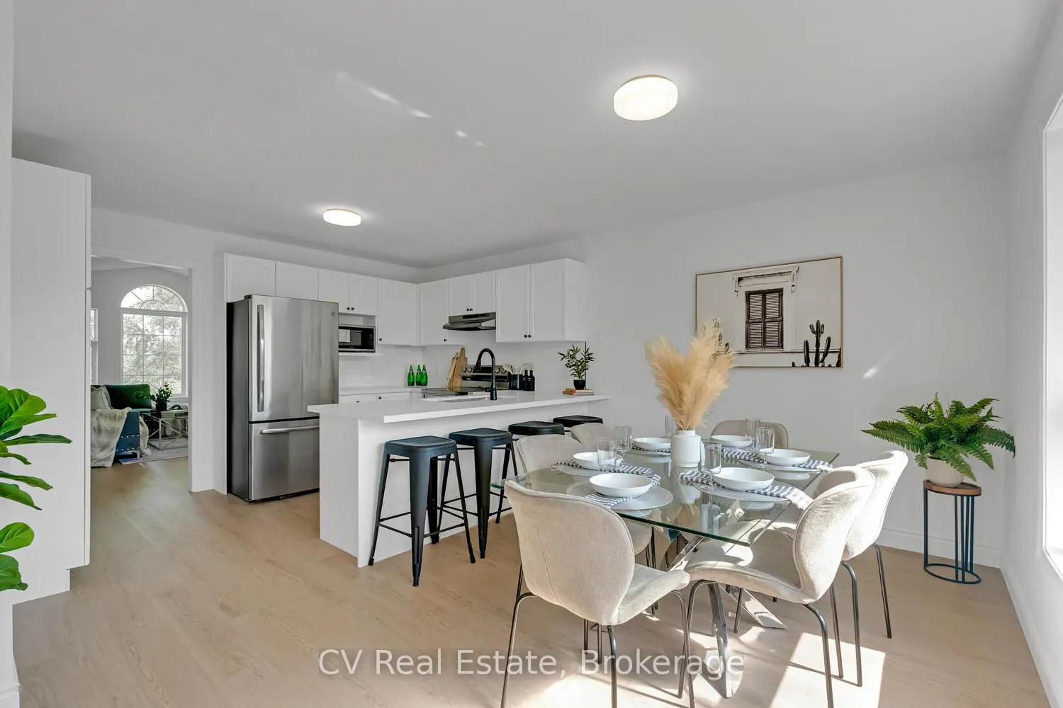 124 Columbia Road photo 4