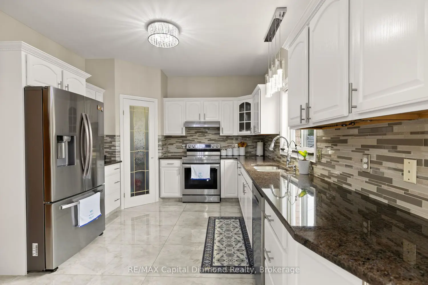 3783 Inglewood Avenue photo 3