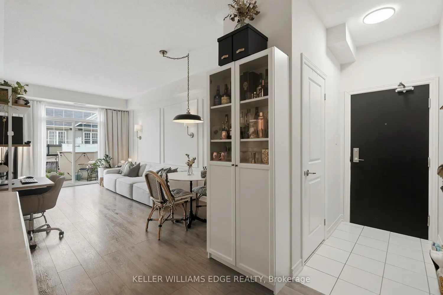 263 Georgian Drive 306 photo 2