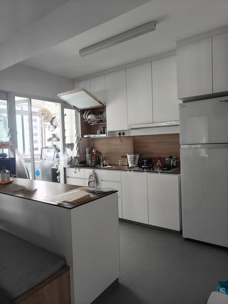 102A Canberra Street photo 3