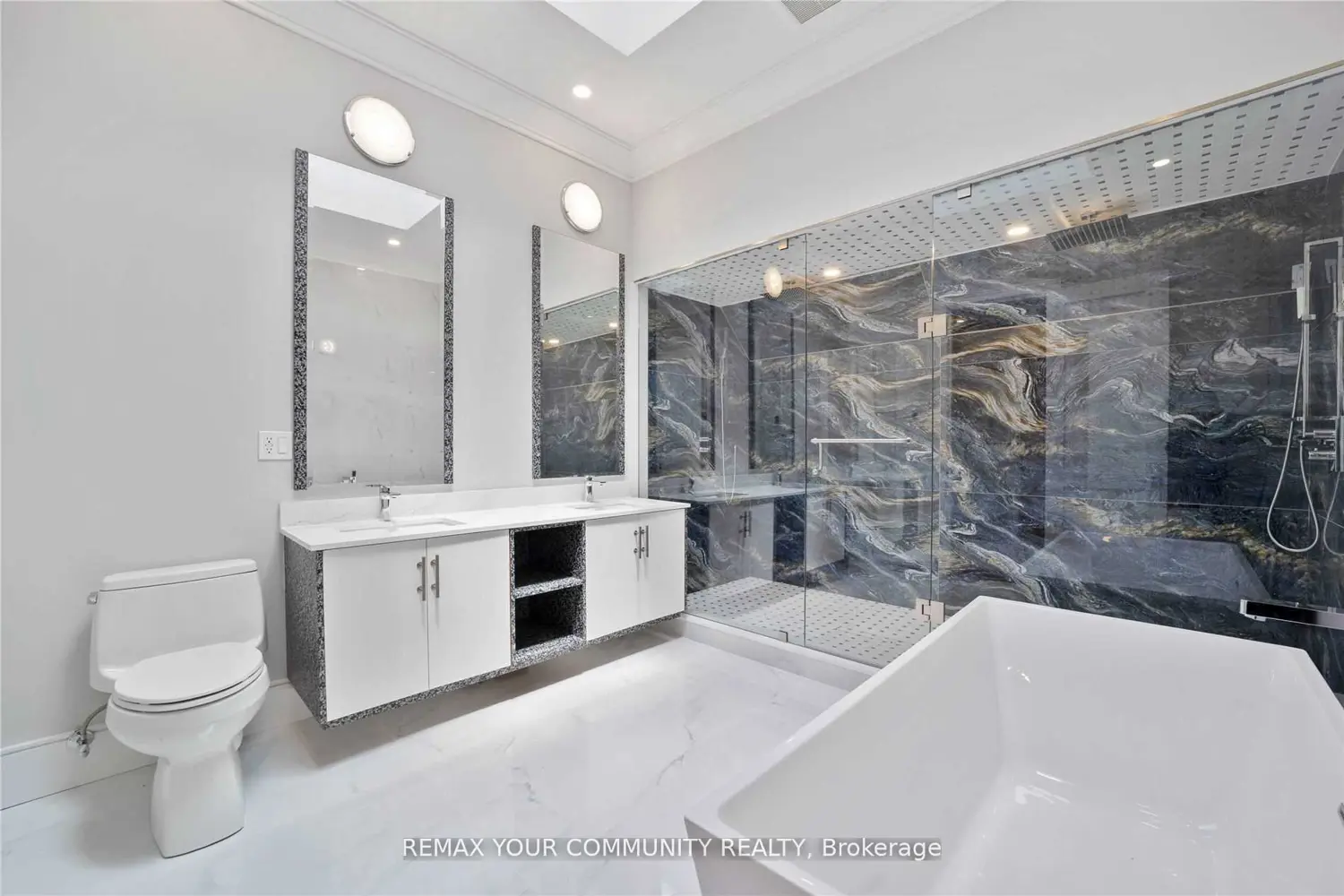 116 Park Home Avenue photo 4
