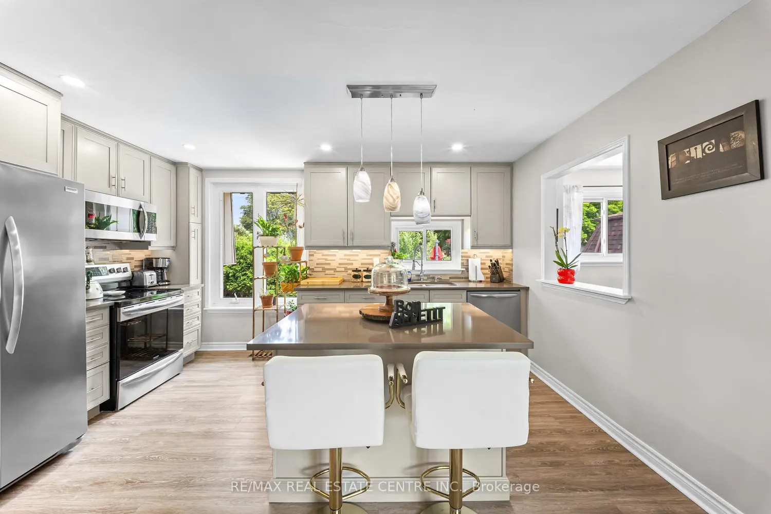 39 Grassmere Crescent photo 4