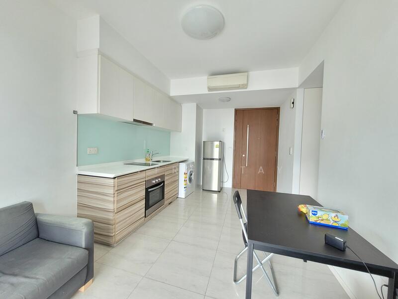 92 Punggol Central photo 2