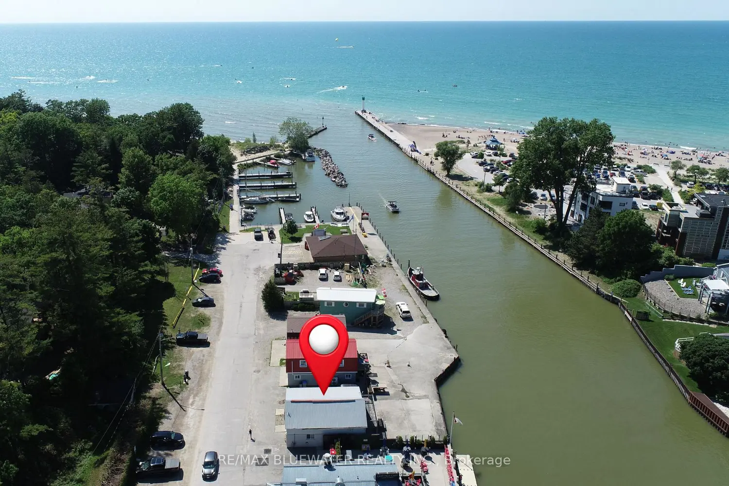 75 River Road photo 2