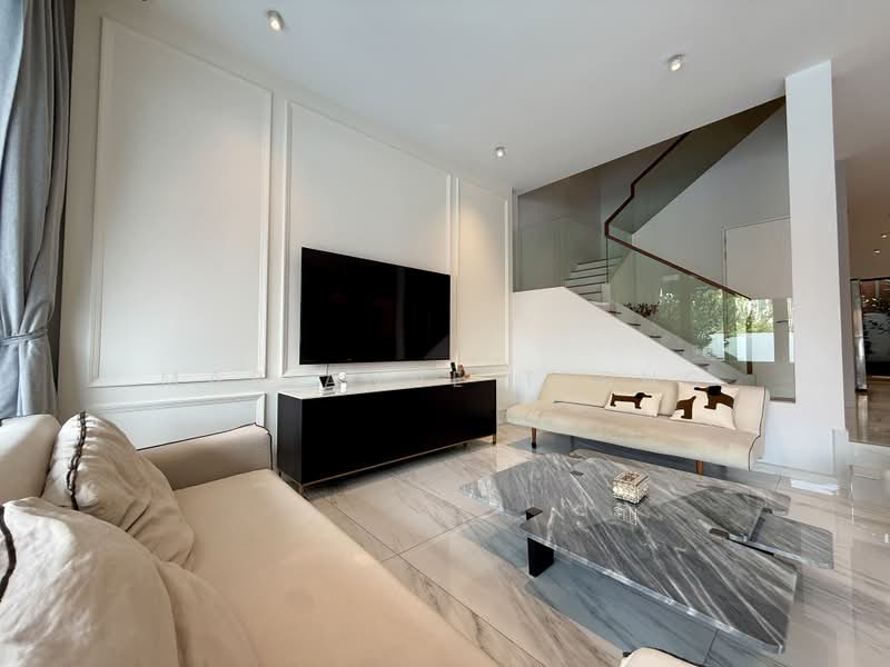 Braemar Drive photo 2