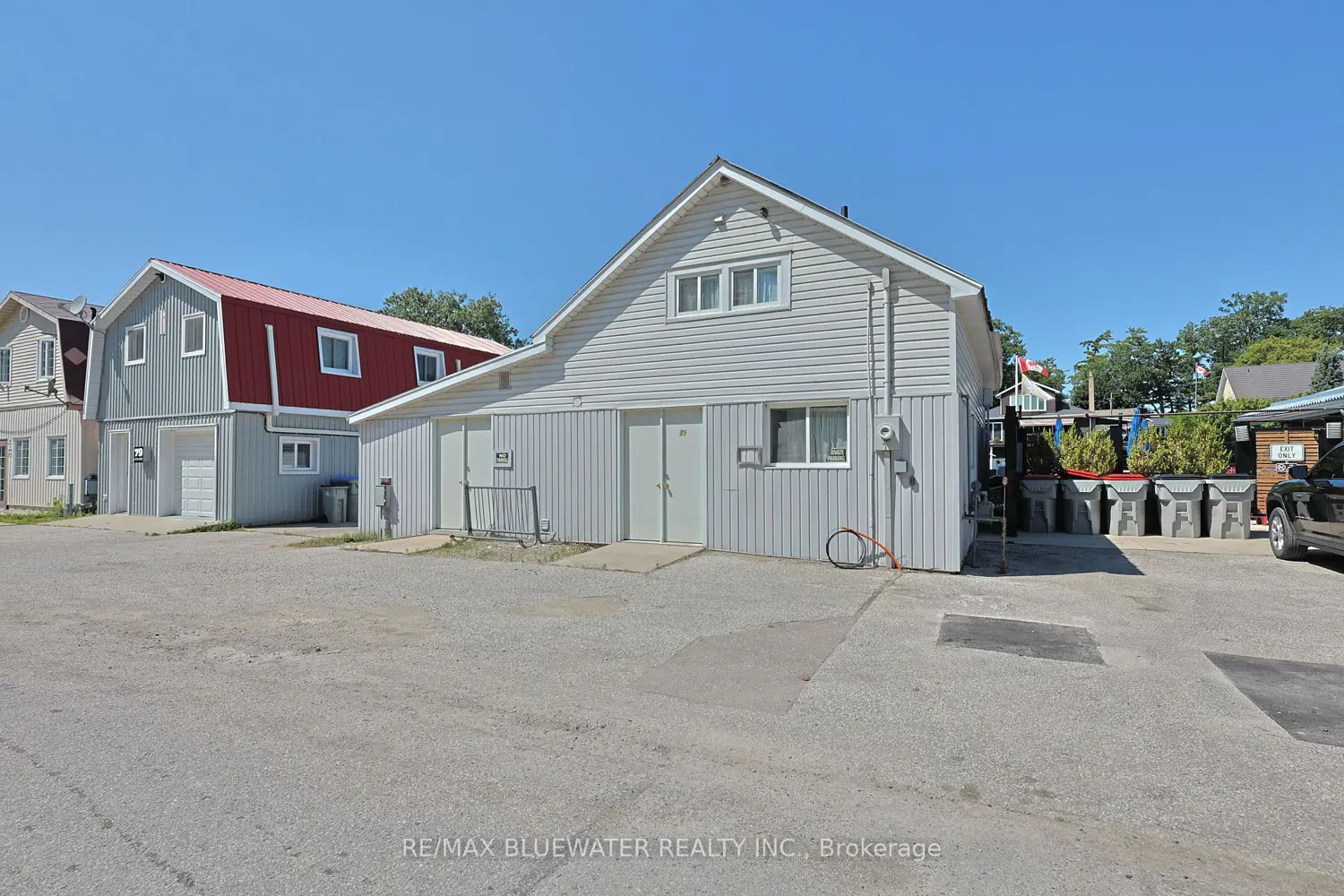 75 River Road photo 5