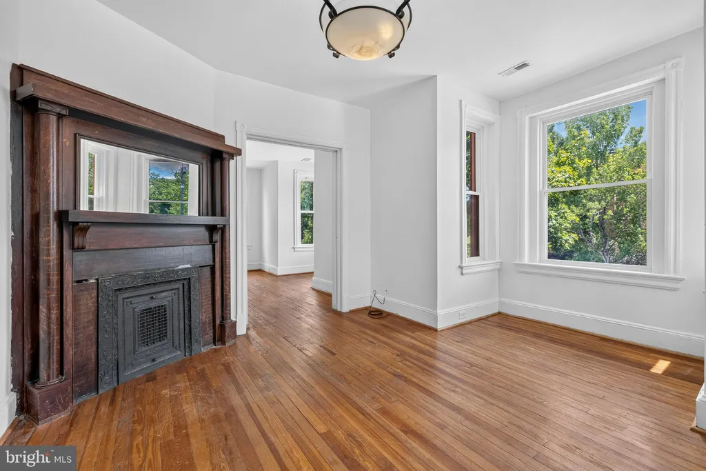 1252 E Street NE Unit A, Washington, DC 20002 photo 4
