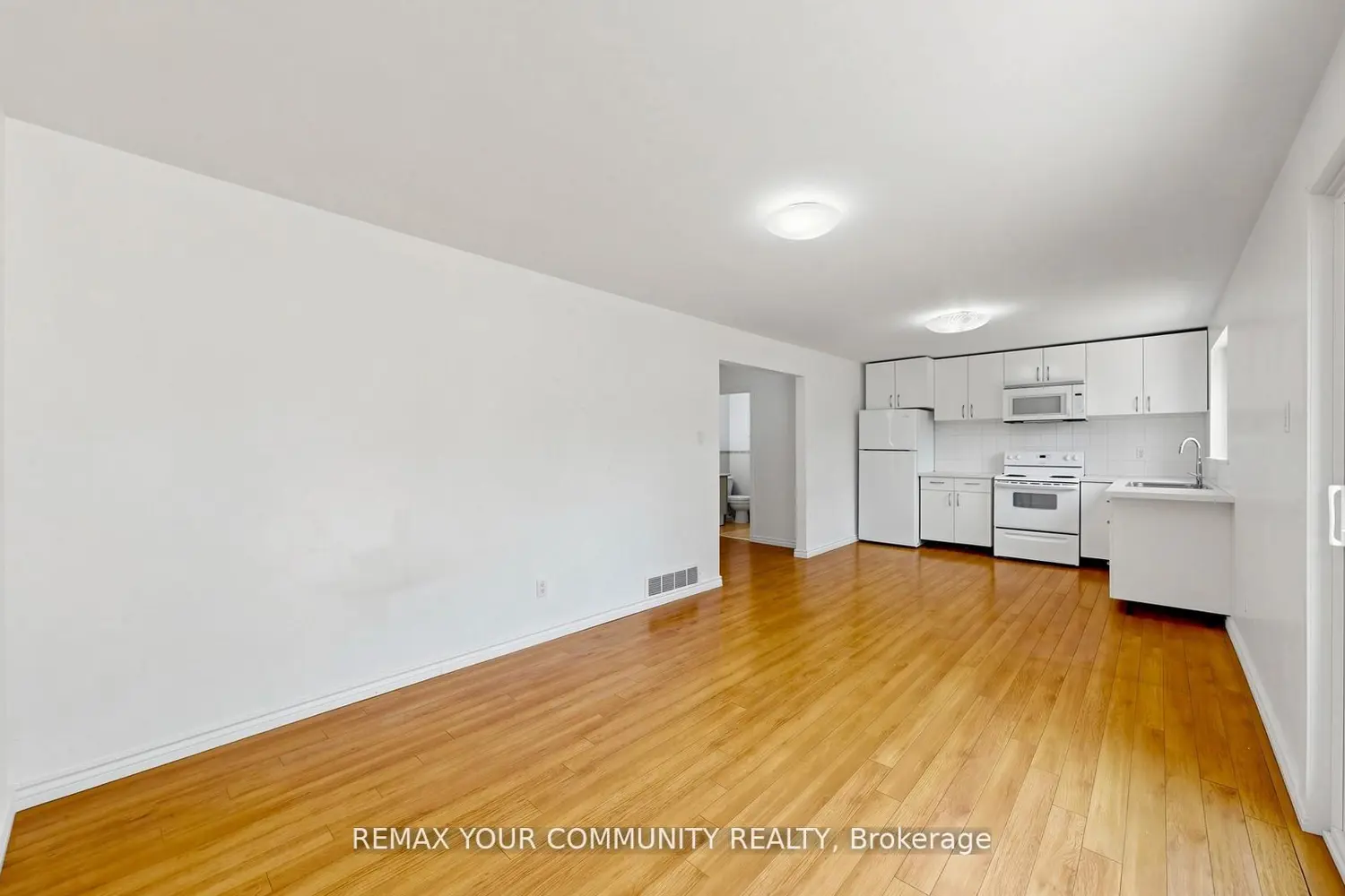 23 Lesgay Crescent photo 5