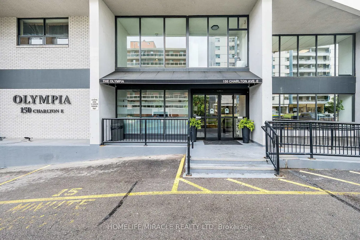 150 Charlton Avenue 1408