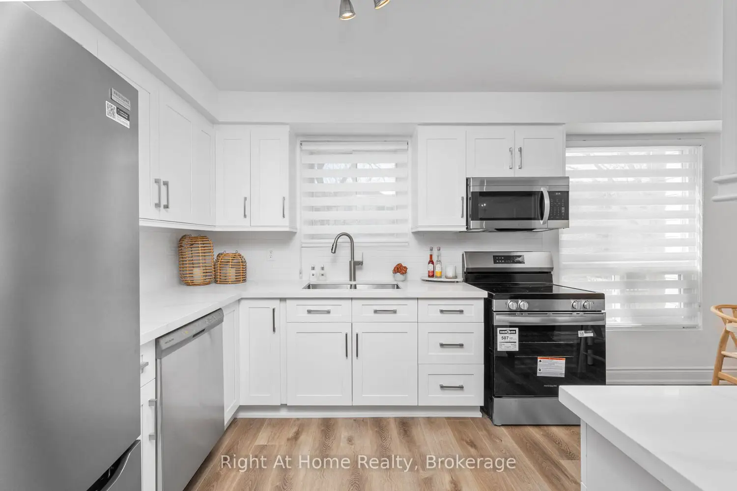 1400 Mary Street 3 photo 3