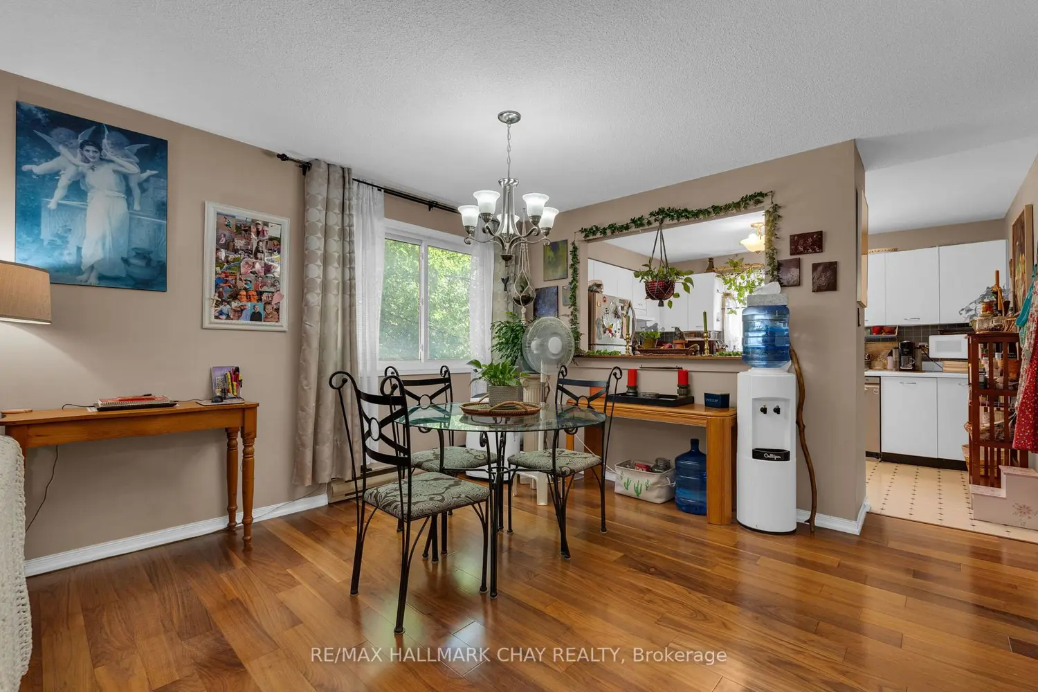 1 Quail Crescent 103 photo 3