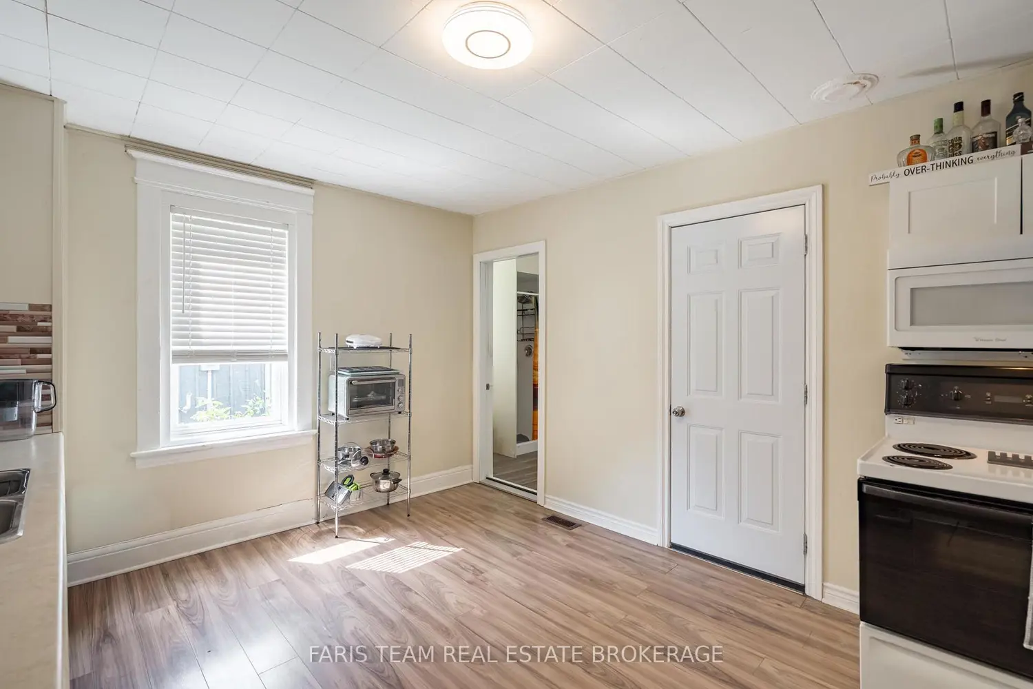 275 Gill Street photo 3