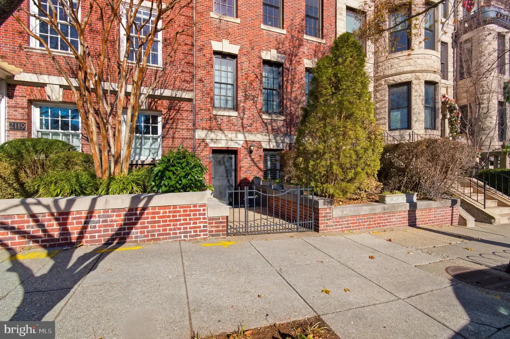 2117 S Street NW, Washington, DC 20008 photo 2