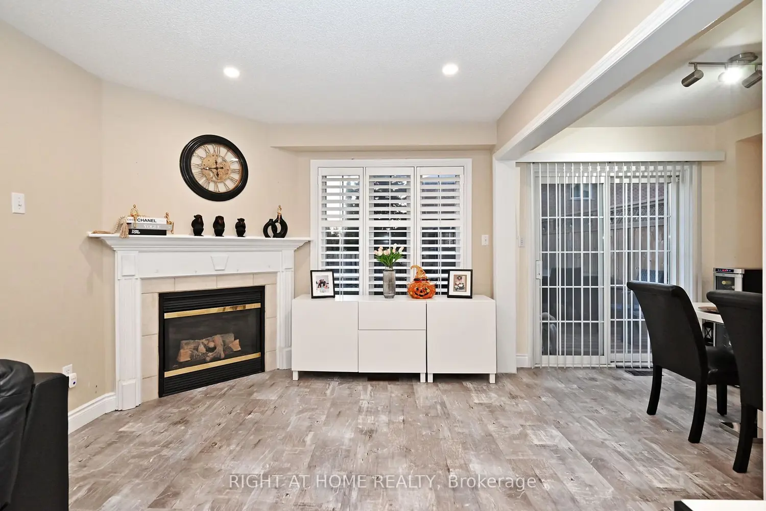 73 Bloomgate Crescent photo 4