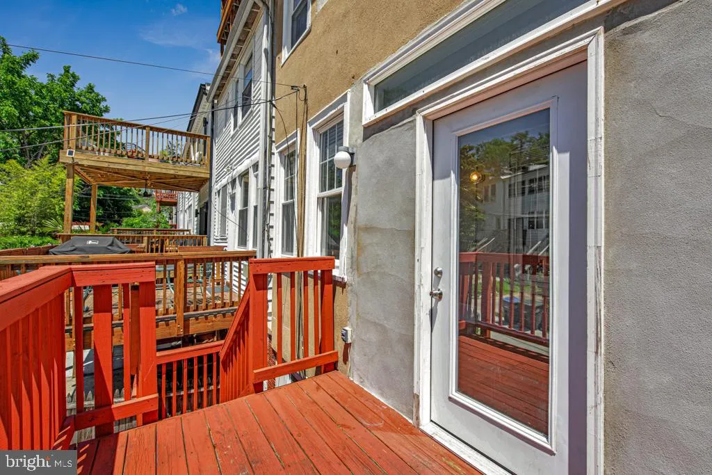 2406 37th Street NW, Washington, DC 20007
