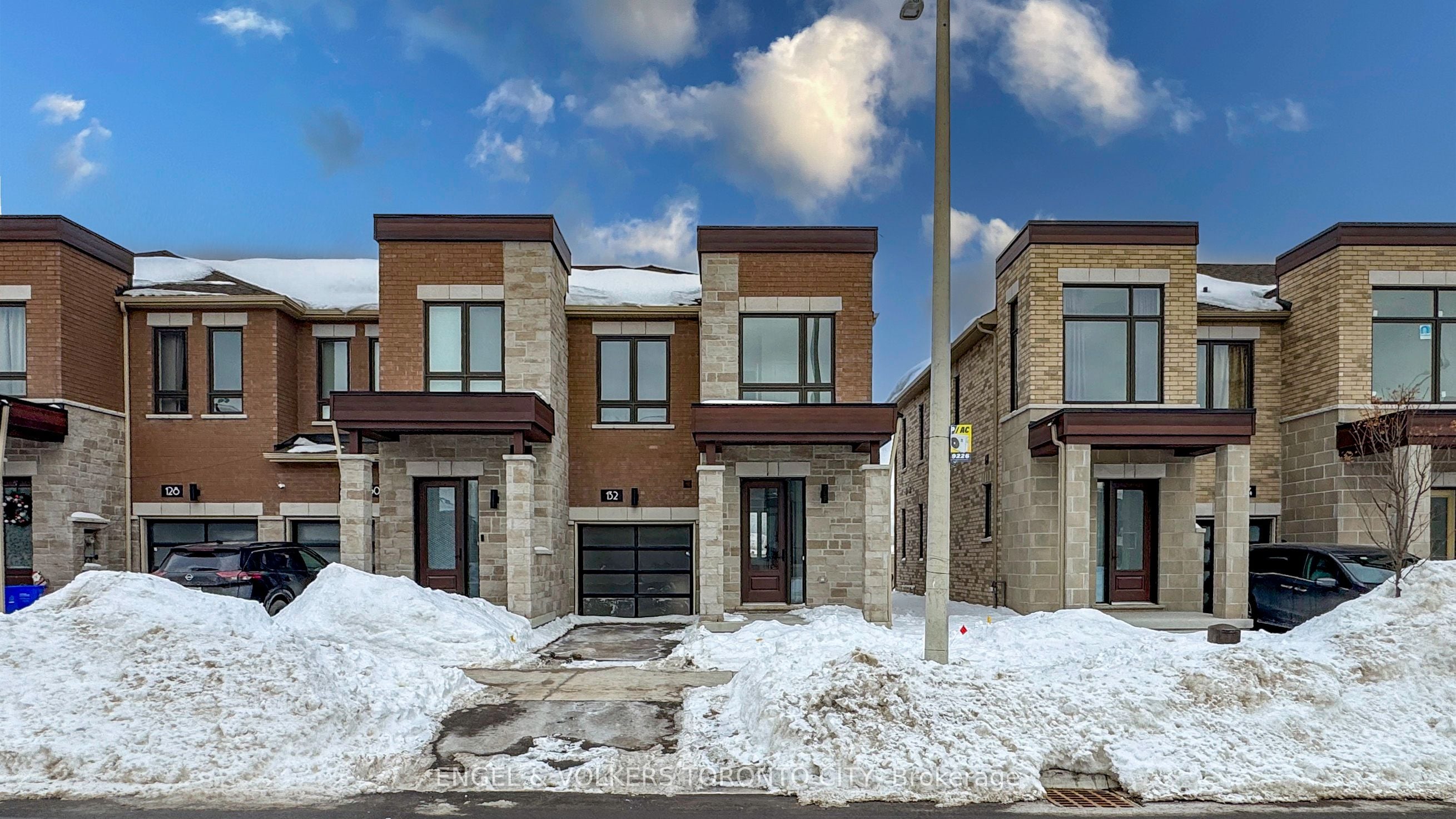 132 Mumbai Drive, Markham, ON, L3S 3K5 photo 2