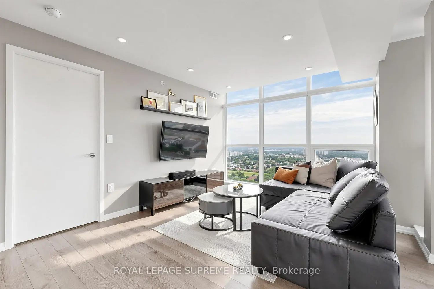 830 Lawrence Avenue 2702