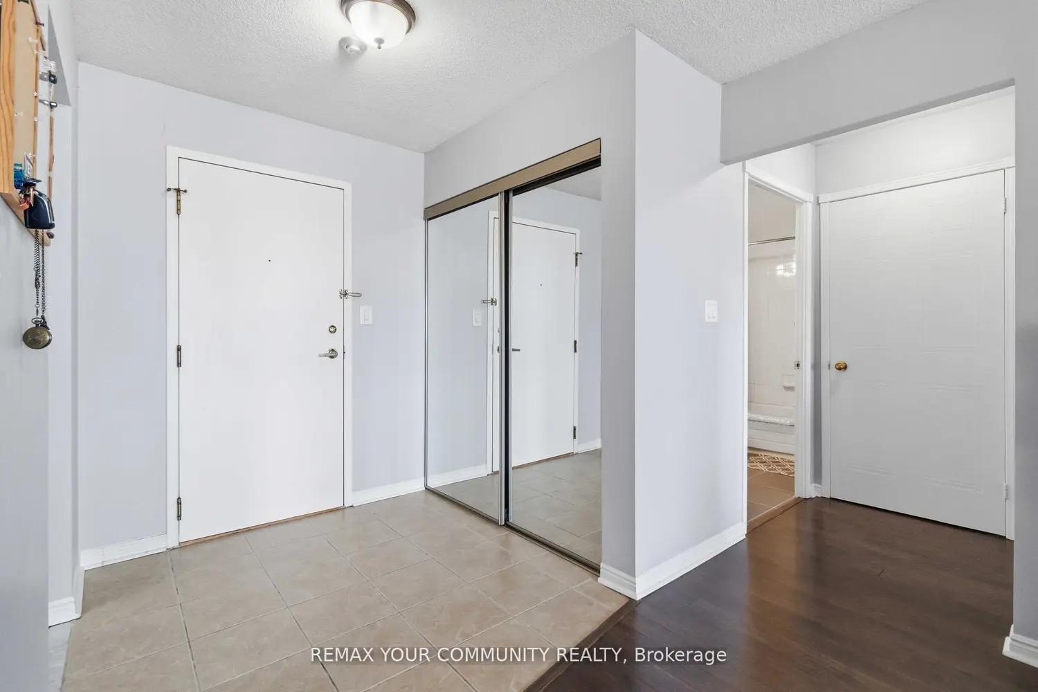 135 Hillcrest Avenue 1109 photo 3