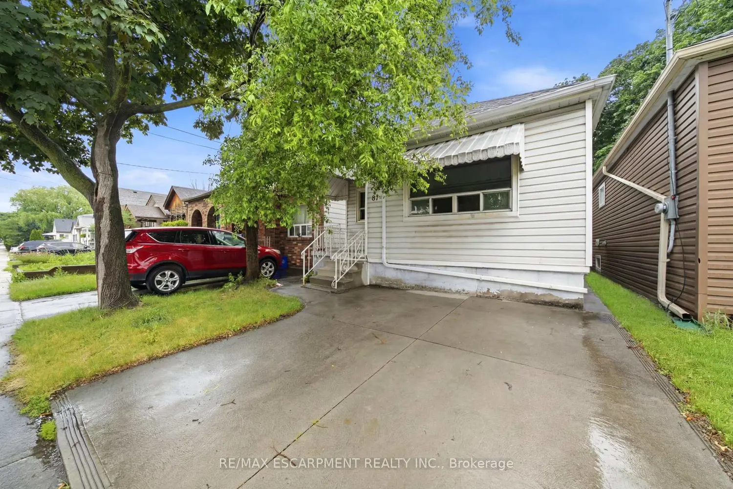 81 Cambridge Avenue photo 2