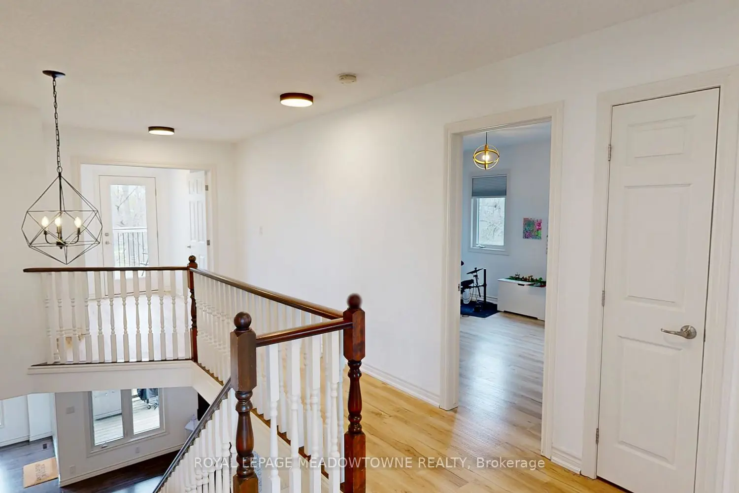 30 Jacklin Court photo 4