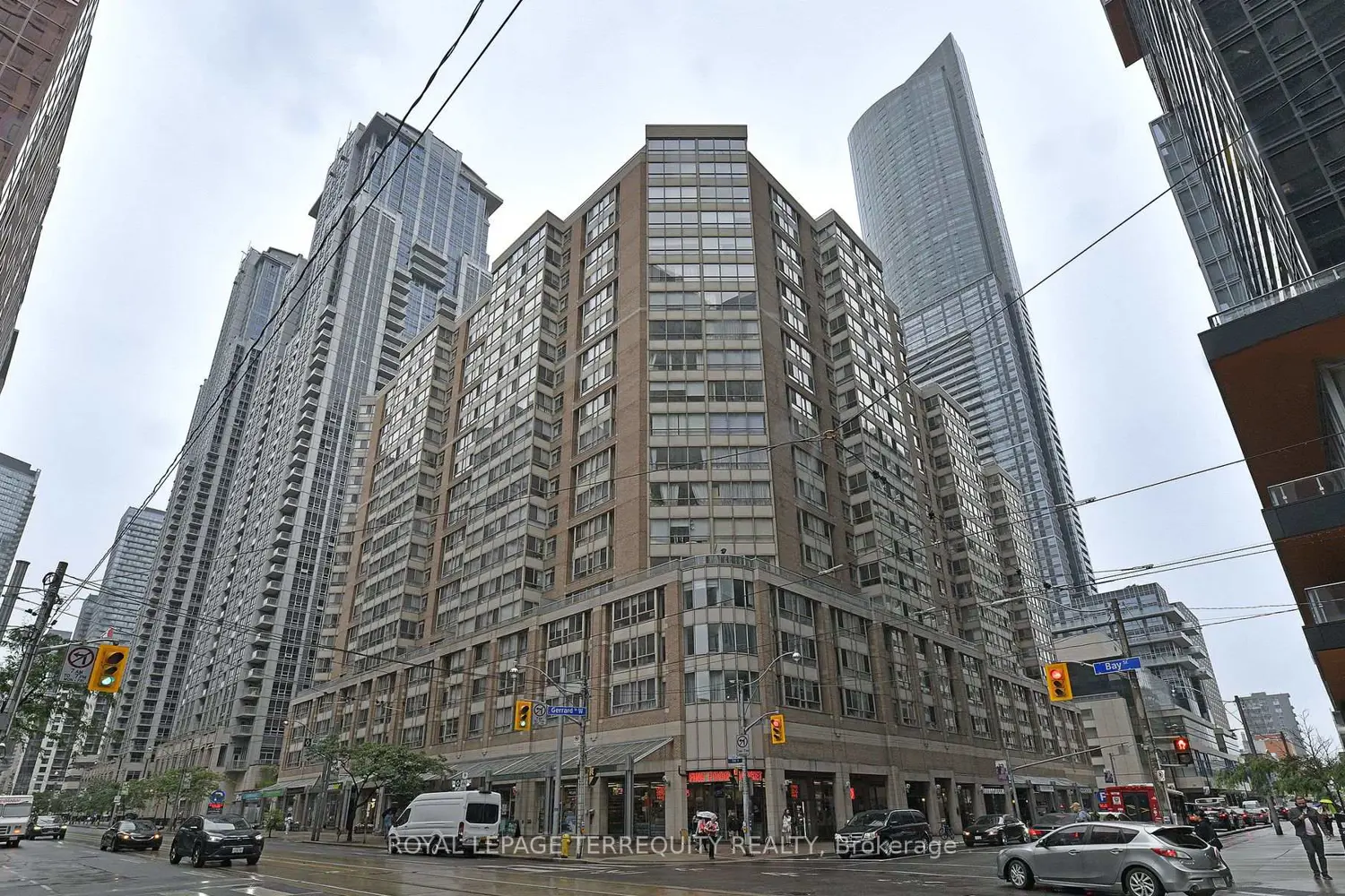 711 Bay Street 1113