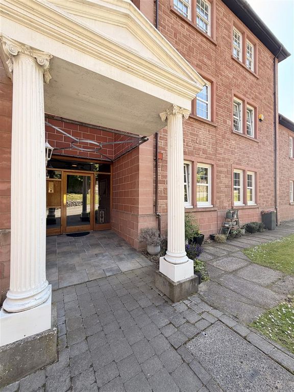 4 bed town house for saleBurnside Gate, Hamilton ML3 photo 2
