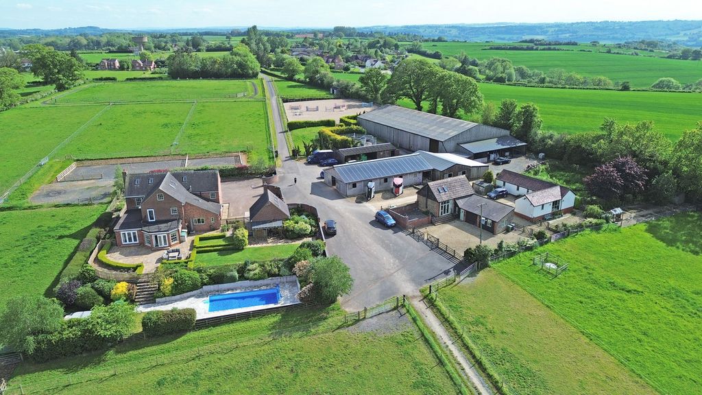 10 bed country house for saleBroadheath, Tenbury Wells, Worcestershire WR15