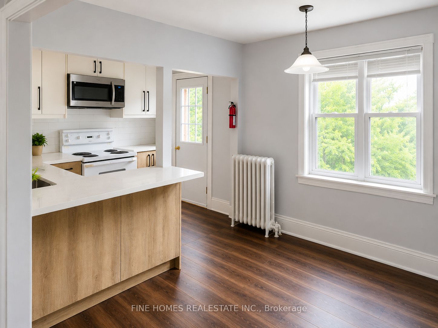44 Hillside Avenue, Toronto, ON, M8V 1S6