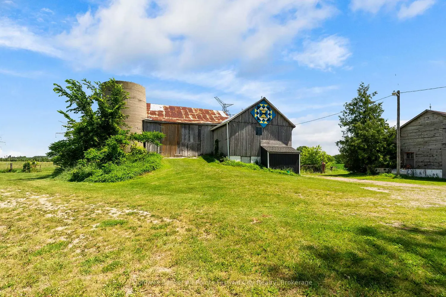 36768 Londesboro Road photo 4
