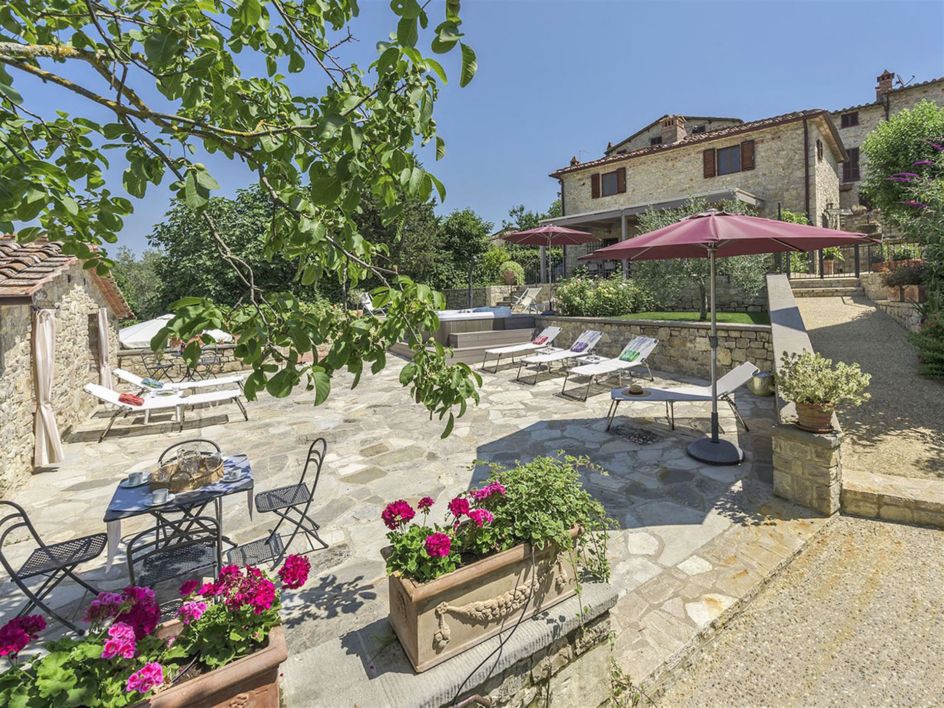 Gaiole in Chianti (Siena) photo 2