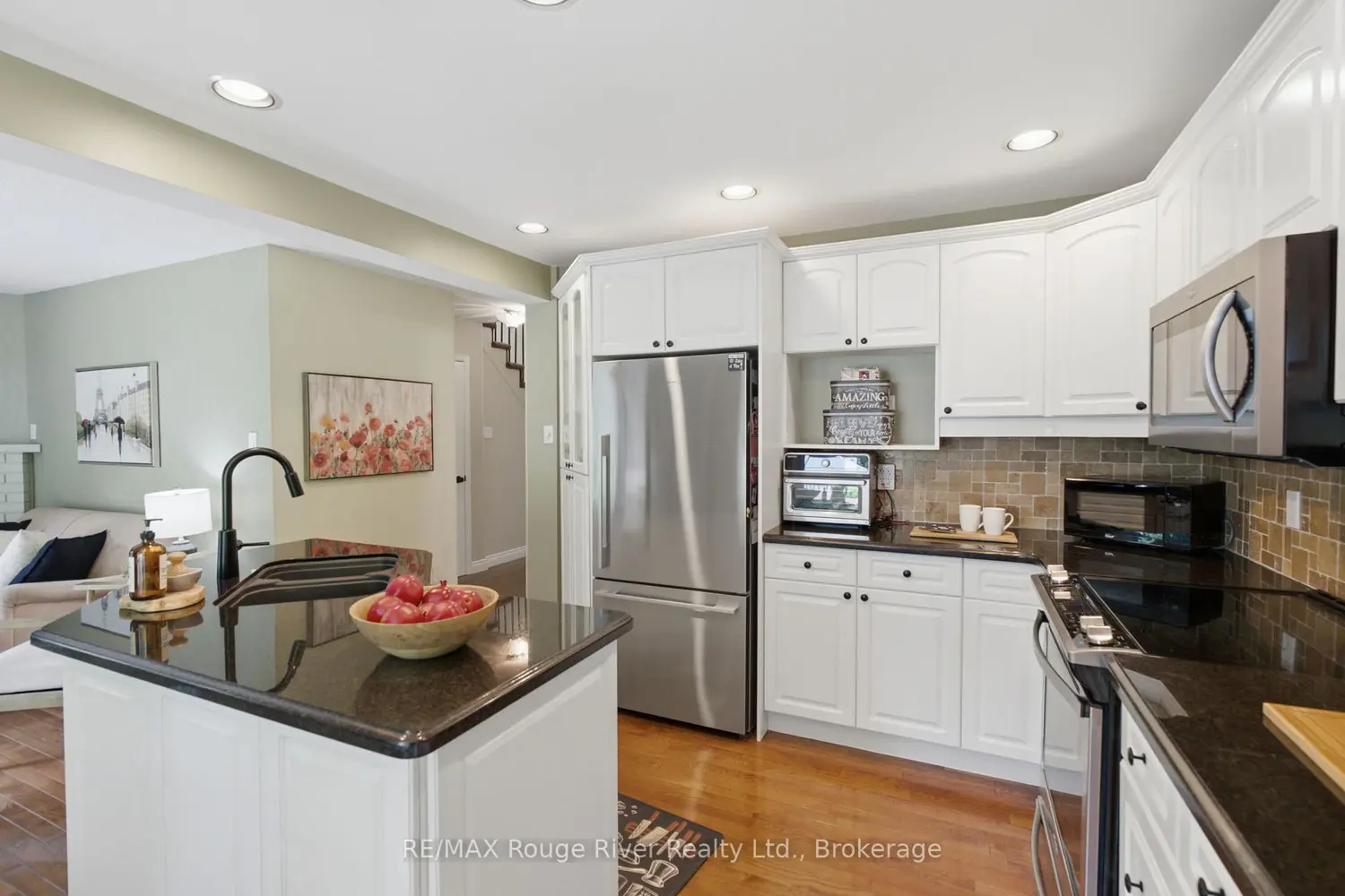 115 Pine Hills Road photo 4