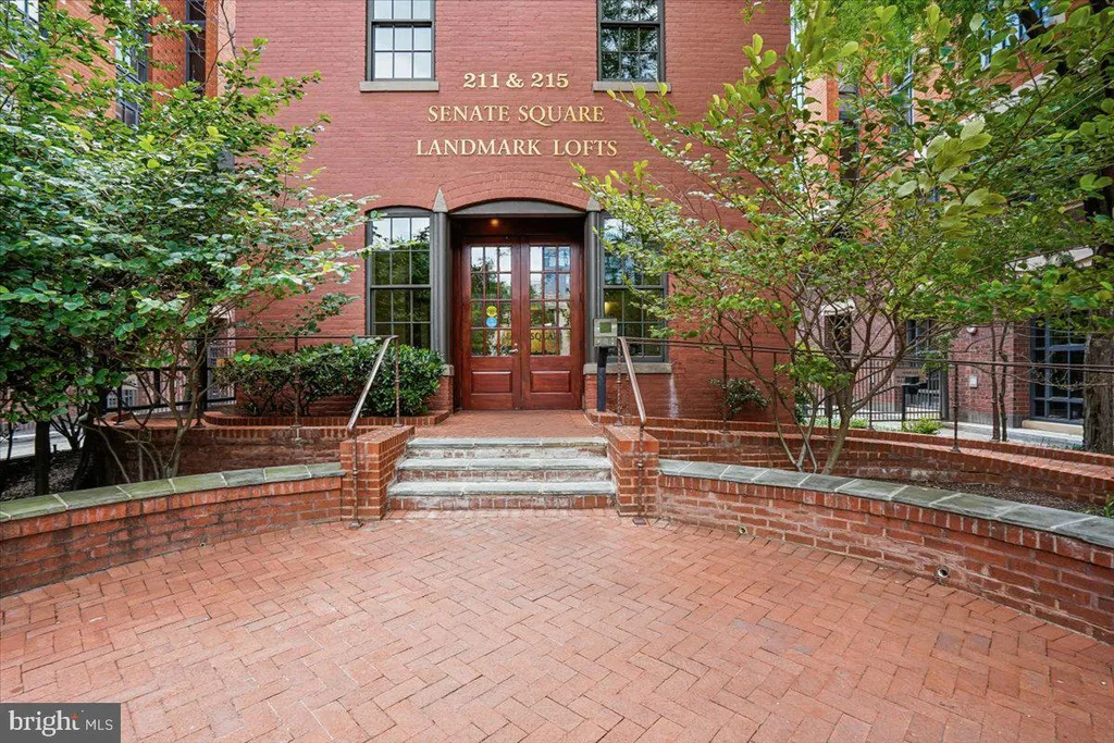 215 I Street NE Unit 103, Washington, DC 20002