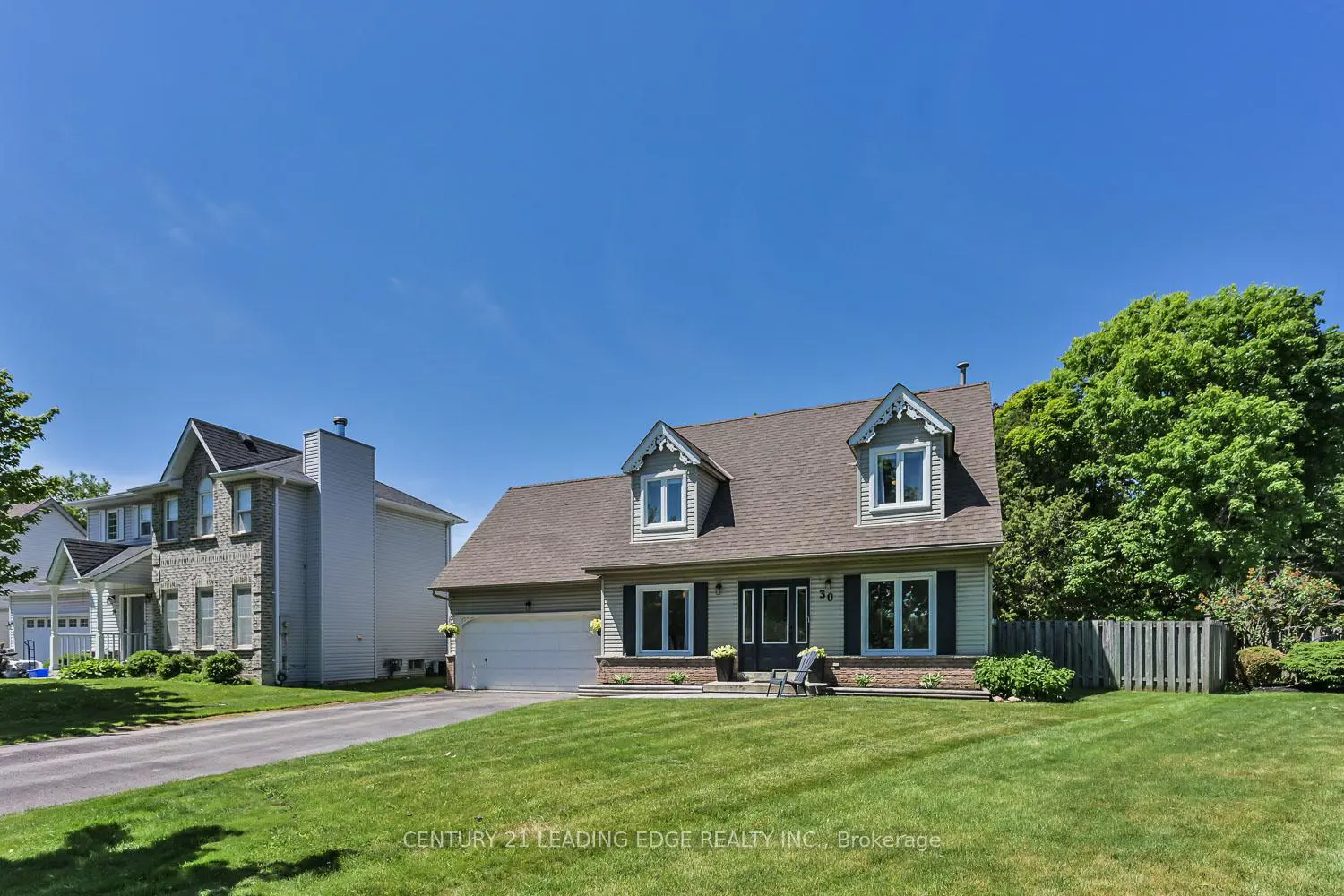 30 Mcguire Crescent photo 2