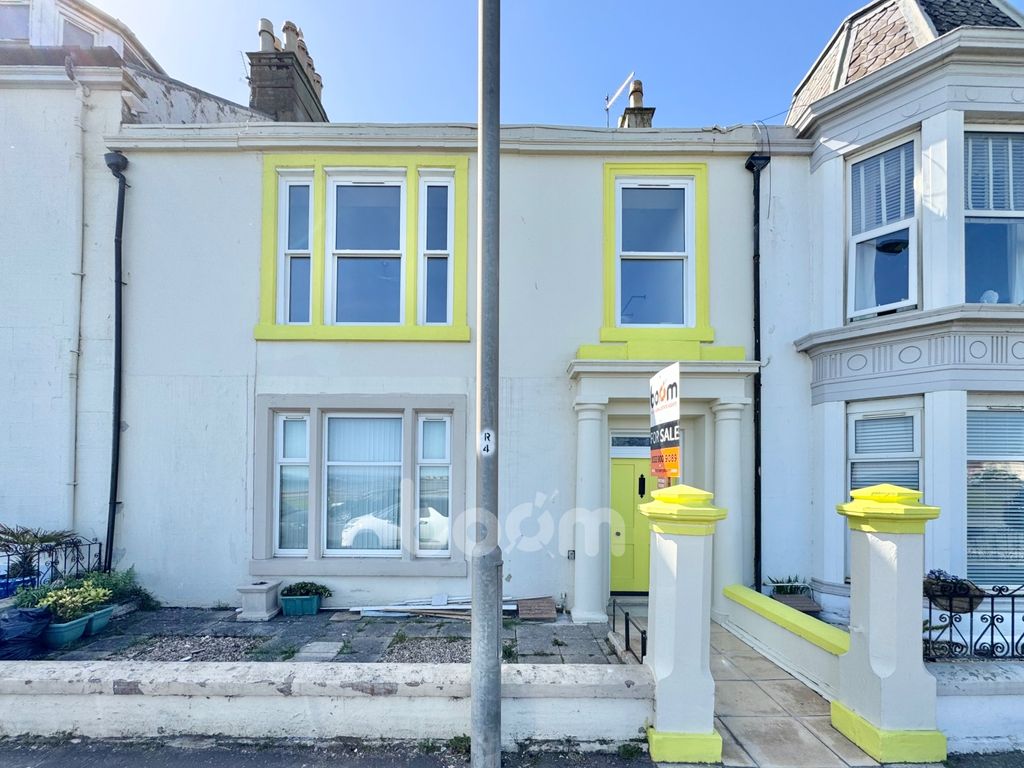 4 bed flat for saleArran Place, Ardrossan KA22